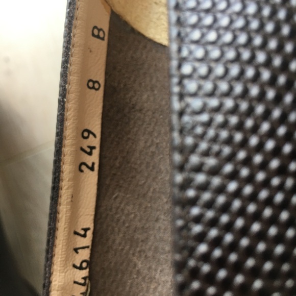 Classic Ferragamo pumps - Picture 7 of 16